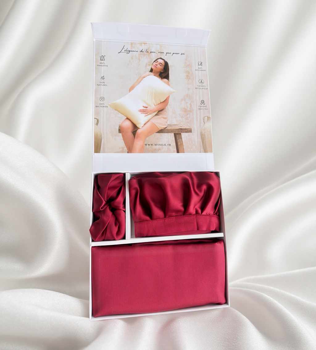 Coffret cadeau avec bonnet en soie taie d'oreiller en soie et chouchou en soie 
