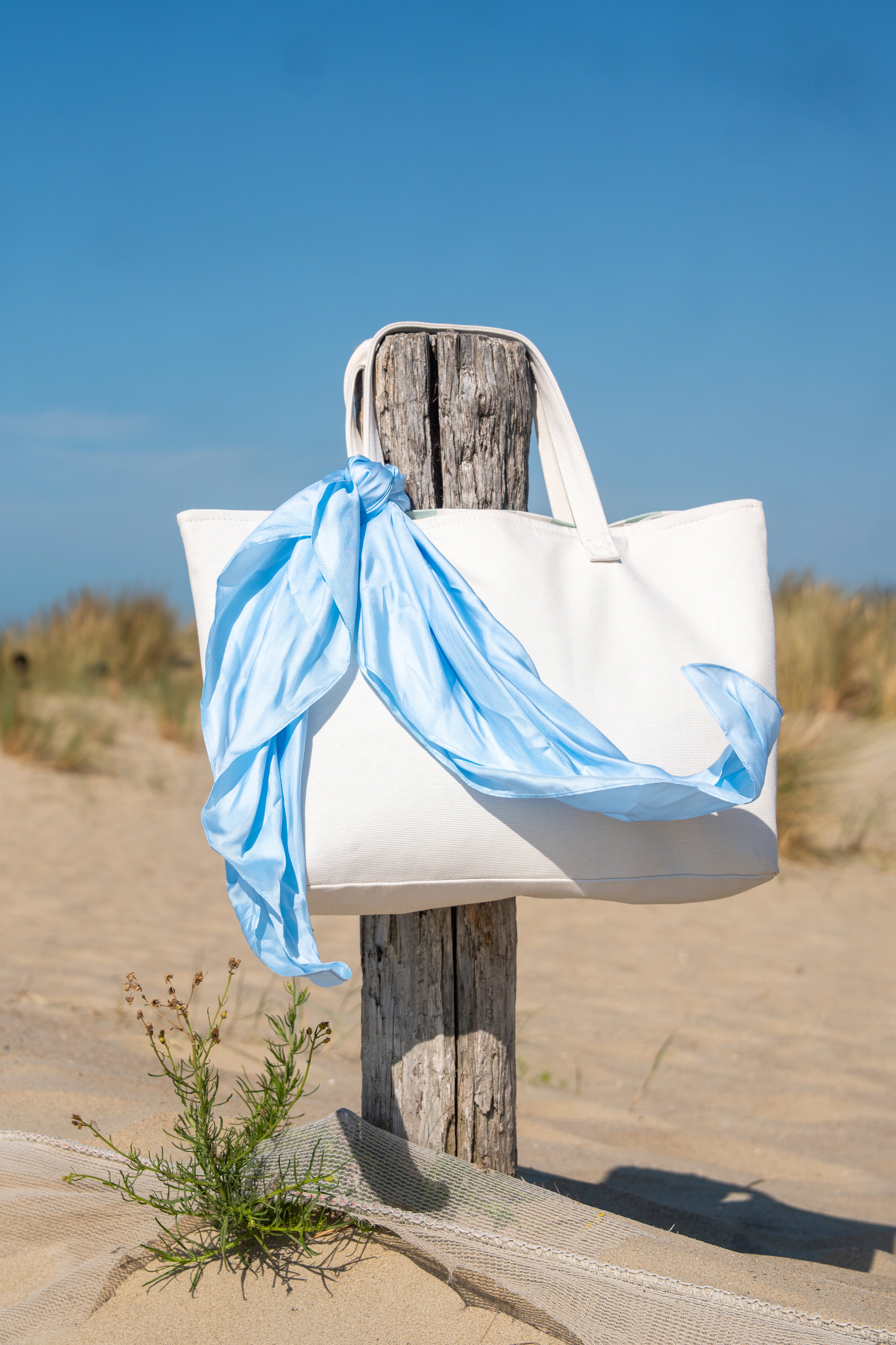 Foulard en soie Capri MYSILK – détail motif twill édition limitée